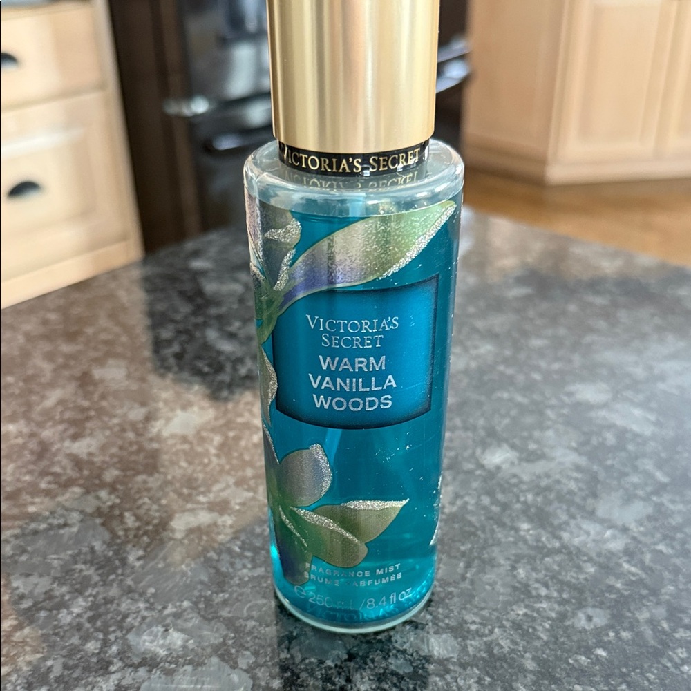 Victoria's Secret Warm Vanilla Woods Fragrance Mist - Blue and Gold